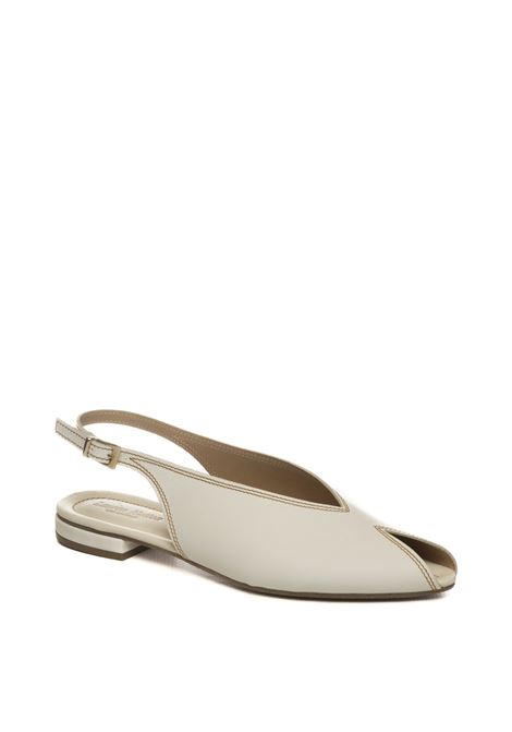  LAUREN HUTTON | D15SASSY-PANNA